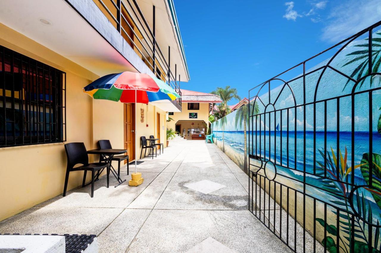 White Shamrock Beach Hotel 발라박 외부 사진